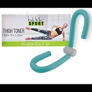💙NWT Nicole Miller Sport Thigh Toner